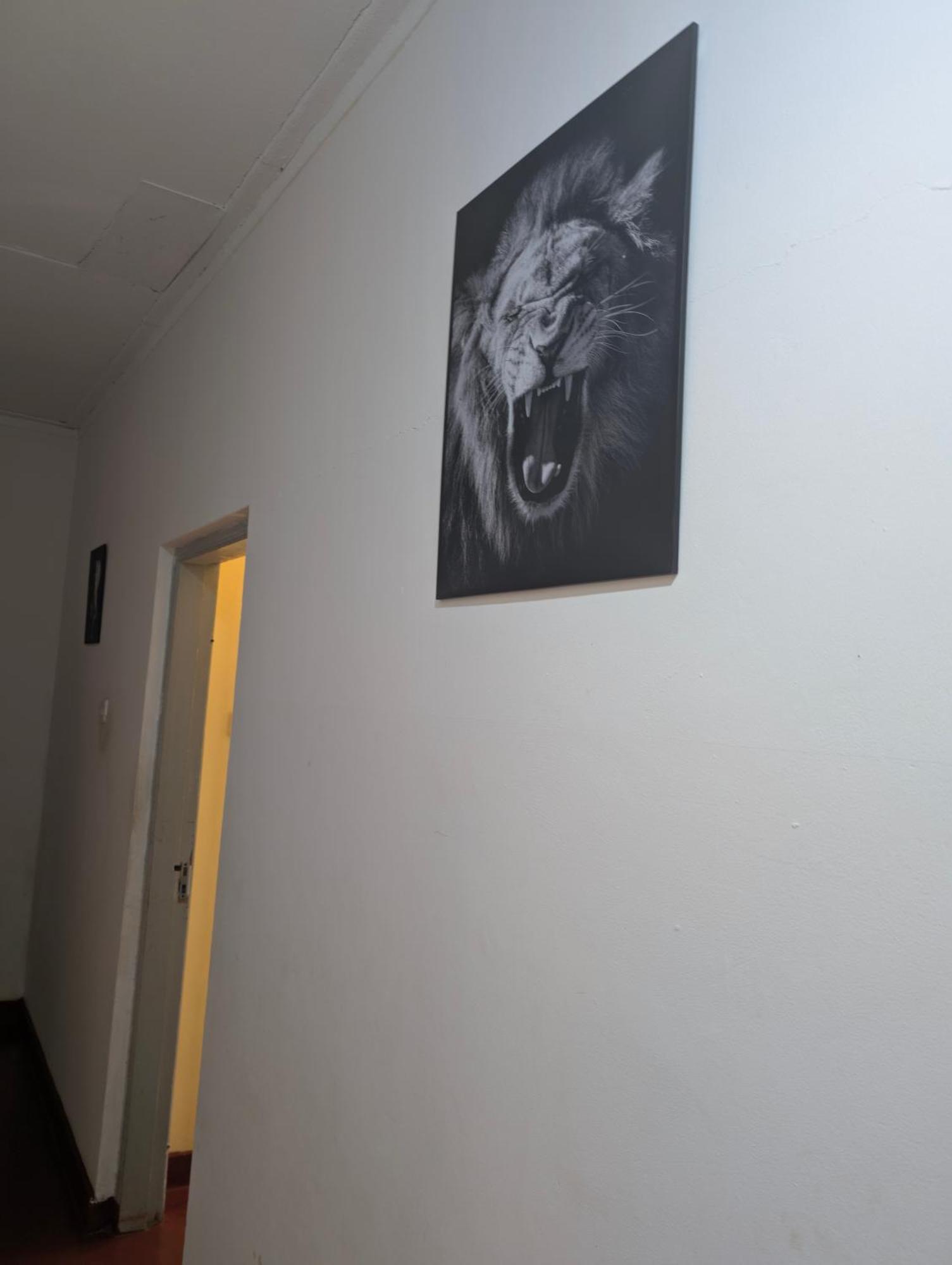 Dans Place Moshi Eksteriør bilde